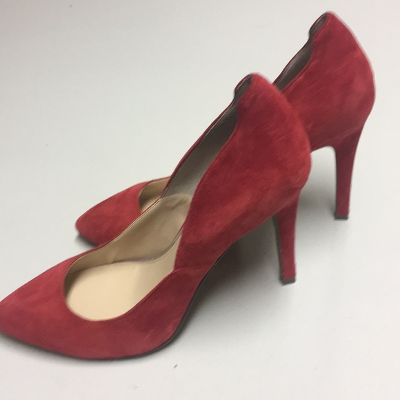 Red JS Suade heels - Picture 2 of 4